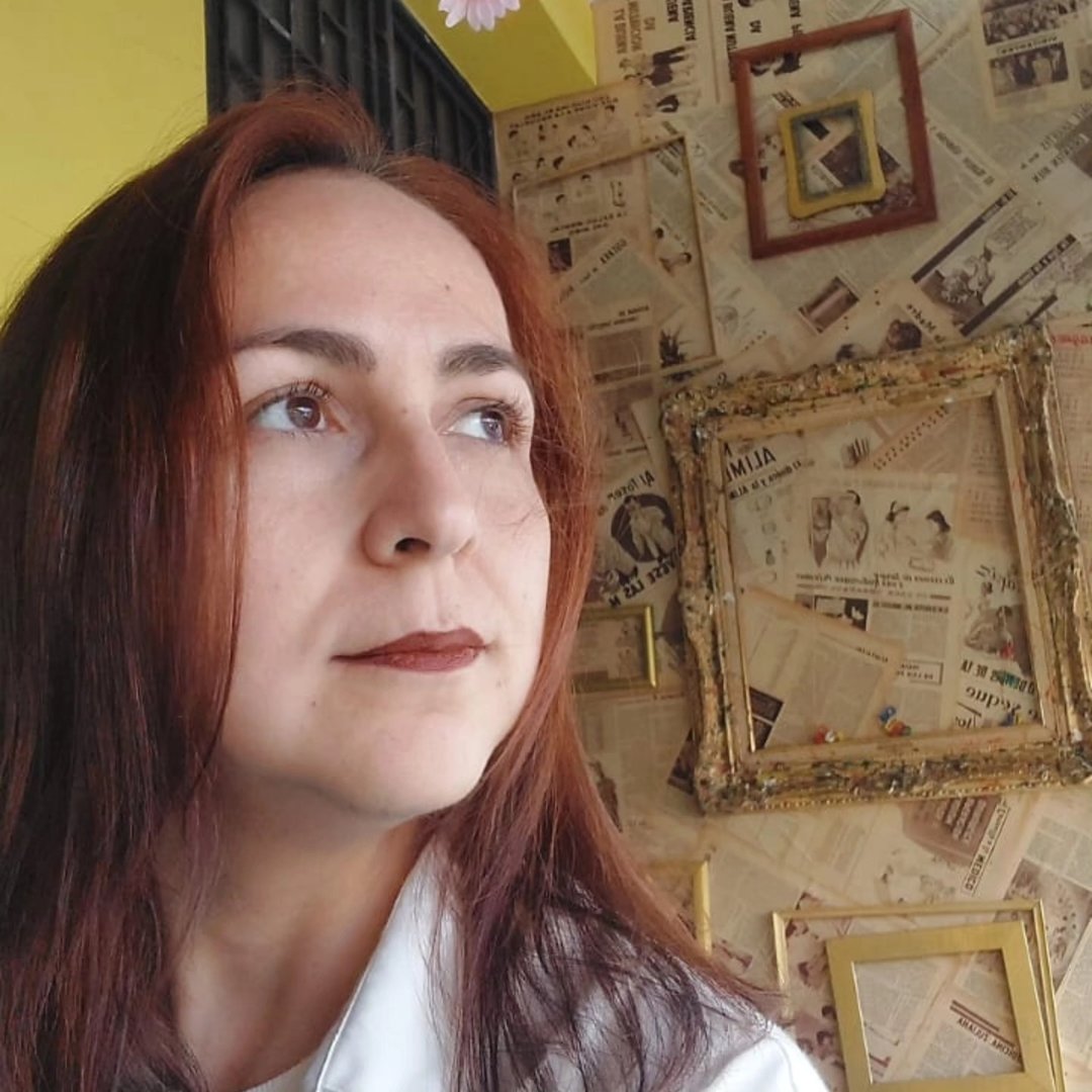 <em><strong>María Ramírez</strong></em>