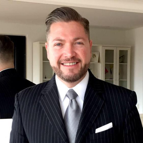 <em>José Martínez</em>