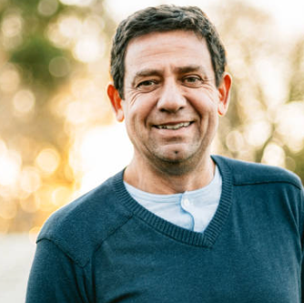 <em>Fernando R.</em>